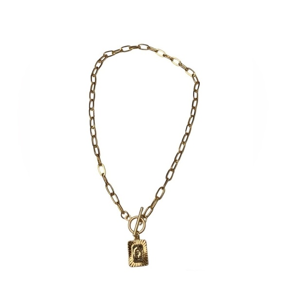 Gold initial necklace - Picture 2 of 2